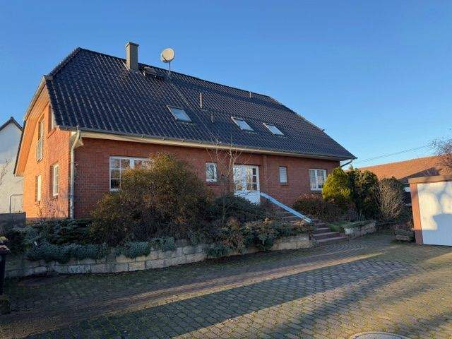 !!! RESERVIERT !!! großes Einfamilienhaus mit Einliegerwohnung – Nünchritz – Bild 1 von 9