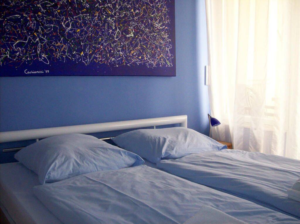 ruhiges Apartment mit Sonnenbalkon nahe TU Berlin, Spree und Schloss Charlottenburg – Berlin – Vorschaubild 4
