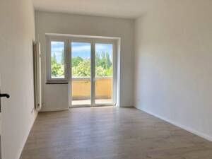 Schöne 3 Zi.Whg. im Prinzenviertel mit Südbalkon und privaten Garten – 10318 Berlin – Vorschaubild 2