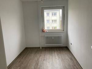 Renovierte 2,5-Zimmer-Wohnung mit Balkon – 28309 Bremen – Vorschaubild 2