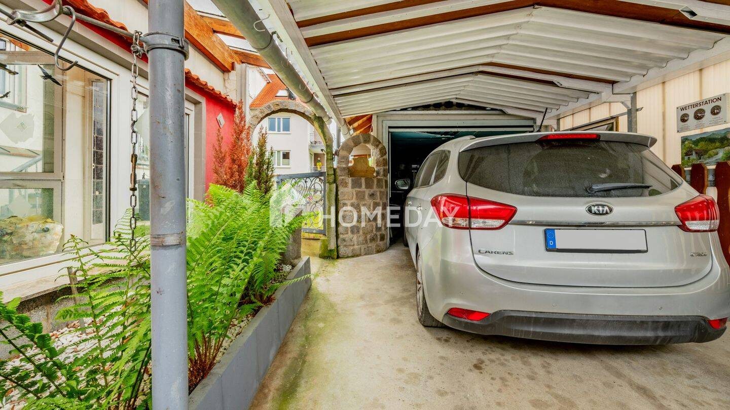 Wohnen oder Vermieten: Zweifamilienhaus mit ca. 195 m² Wohnfläche und flexiblem Nutzungspotenzial – Dettingen an der Erms – Vorschaubild 6