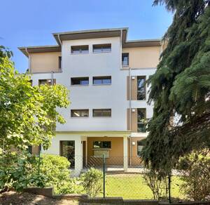 Neuwertige 5-Zimmer-Maisonette-Wohnung mit Dachterrasse und Aufzug in familienfreundlicher Lage – 1159 Dresden – Vorschaubild 4