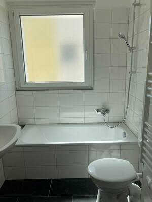 Gut geschnitten und gemütlich: 3,5 Zimmer im Dachgeschoss – 45899 Gelsenkirchen – Vorschaubild 2