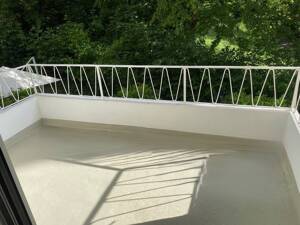 zentrales Wohnen am Park - sonnige 2 Zi-Wohnung mit Balkon