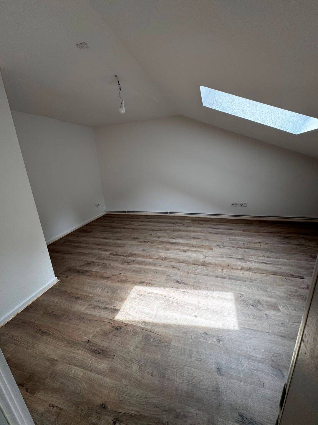 Moderne 2-Zimmer-Wohnung mit guter Anbindung in Göttingen – Göttingen – Vorschaubild 2