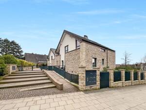 Luxuriöse 3-Zi.-EG-Wohnung mit Terrasse, eigenem Garten und Tiefgarage in Essen-Bredeney – 45133 Essen – Vorschaubild 7