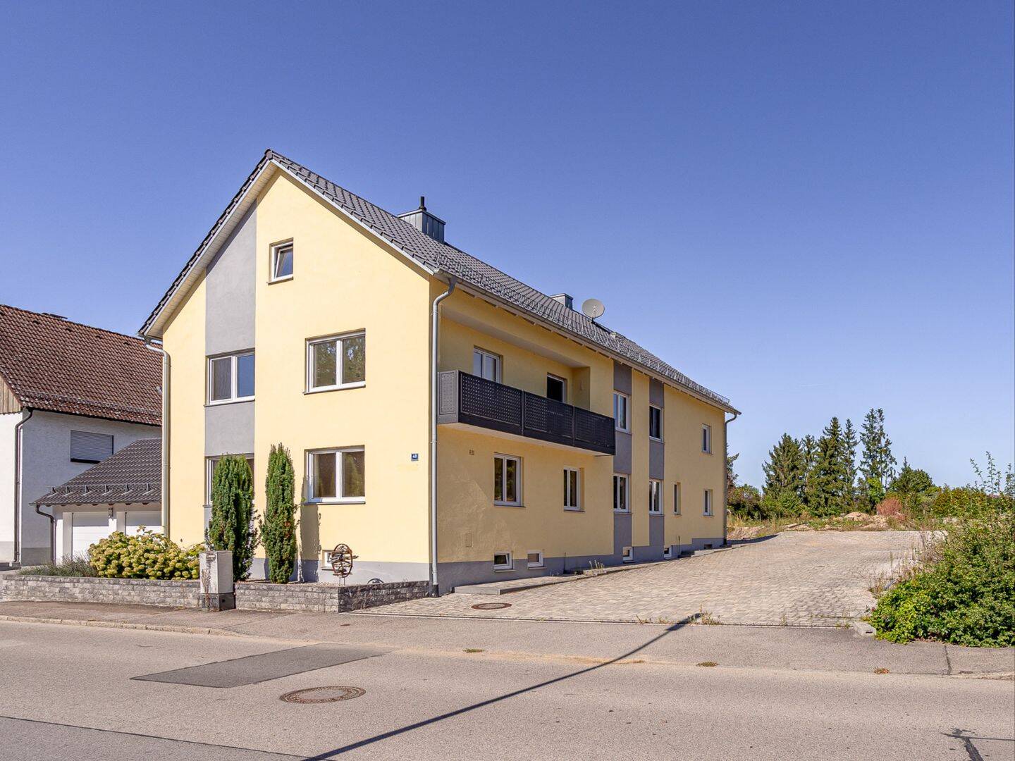Freistehendes 2 Parteienhaus mit Ausbaupotenzial in bester Wohnlage! – Großmehring – Vorschaubild 3
