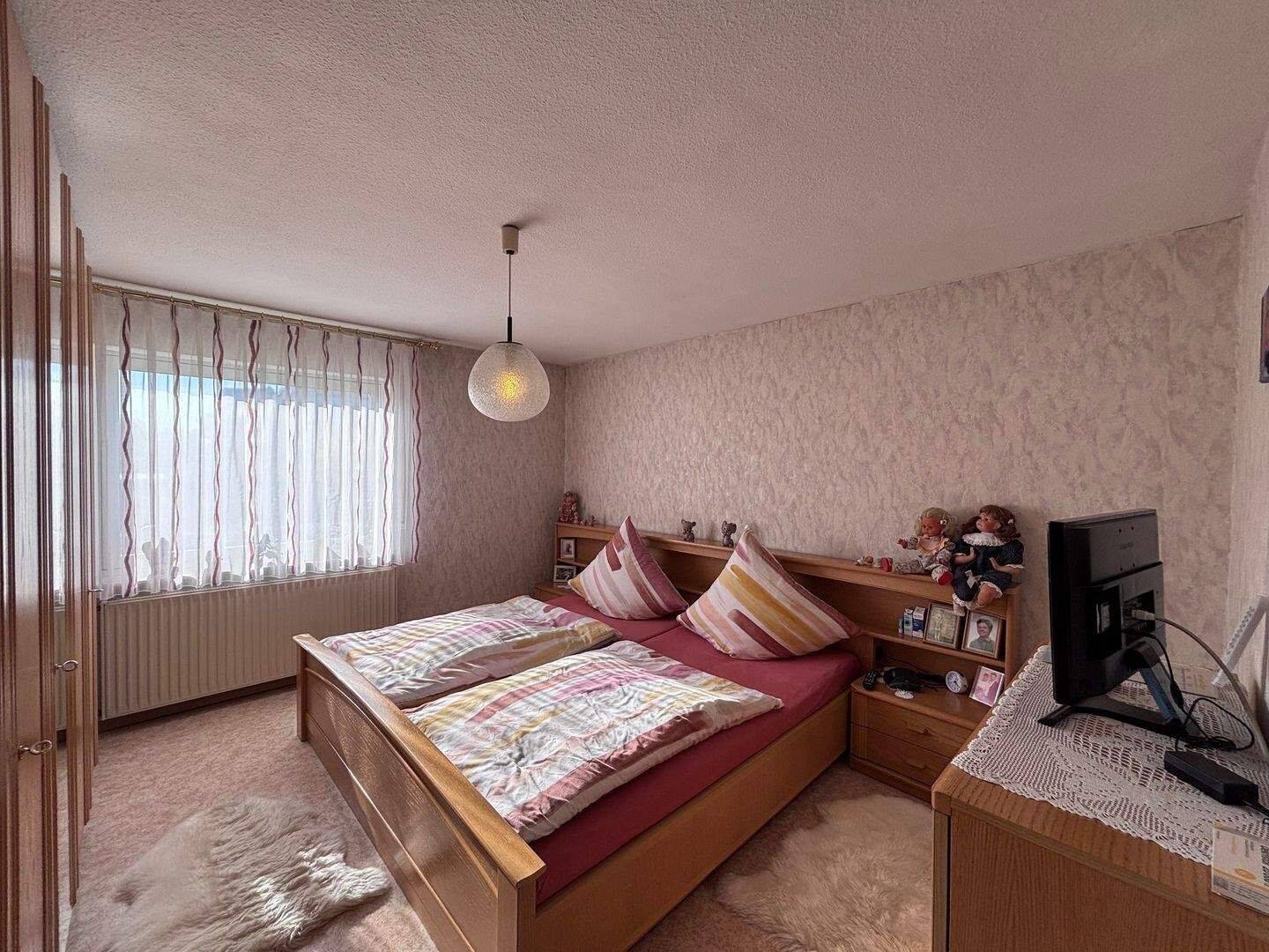 :: Doppelhaushälfte in schöner Wohnlage mit Garage und großem Garten H 556-1:: – Lampertheim – Vorschaubild 8