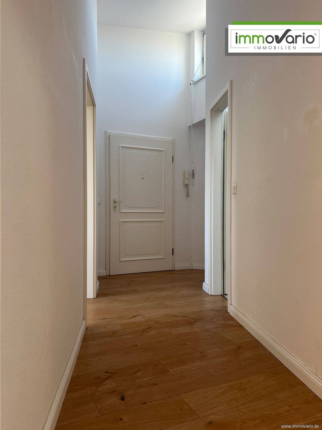 Schöne 2-Raum-Dachgeschosswohnung in der Altstadt mit Tageslichtbad und Balkon mit Blick auf den Dom – Magdeburg – Vorschaubild 9