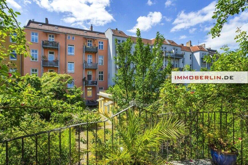 IMMOBERLIN.DE - Toplage! Großzügige Wohnung mit Südbalkon