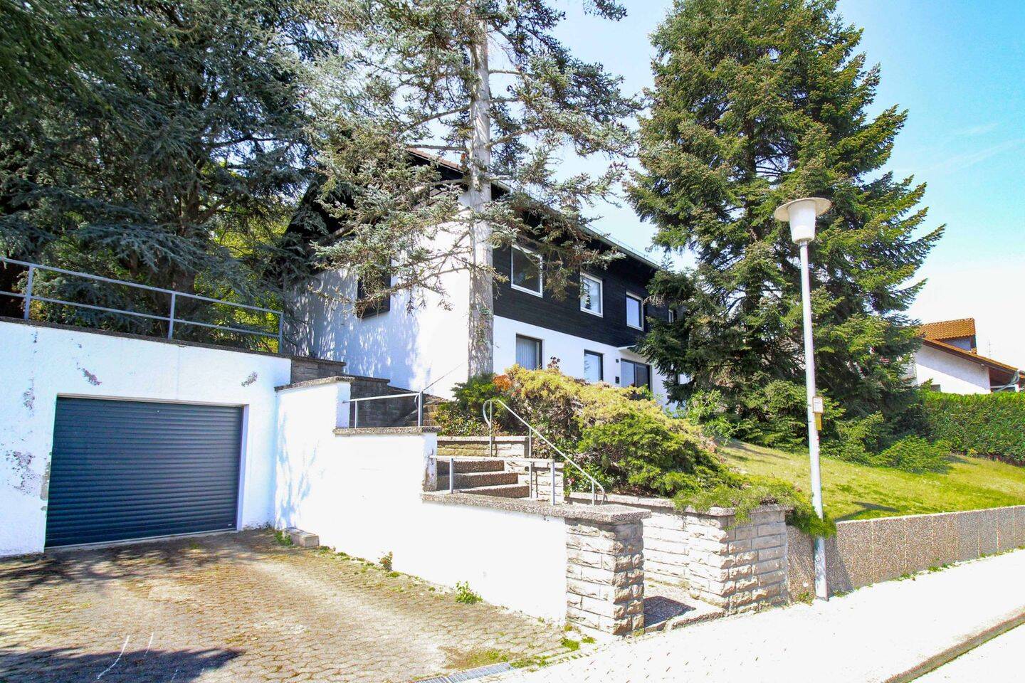 Seltene Gelegenheit im Steinbergviertel-charmantes Einfamilienhaus mit großem Grundstück & Panorama – Goslar – Bild 1 von 9