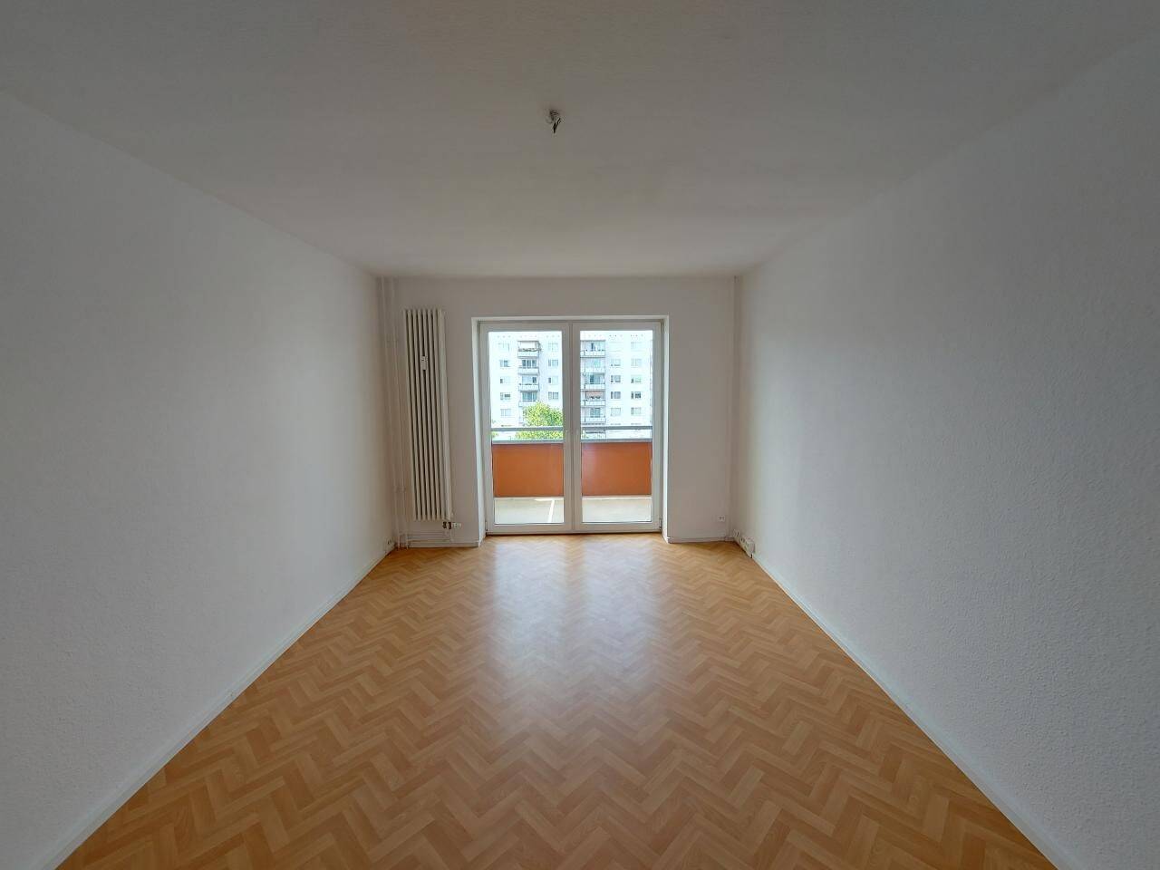 *Seniorenfreundliche Wohnung mitten der Stadt* – Magdeburg – Vorschaubild 3