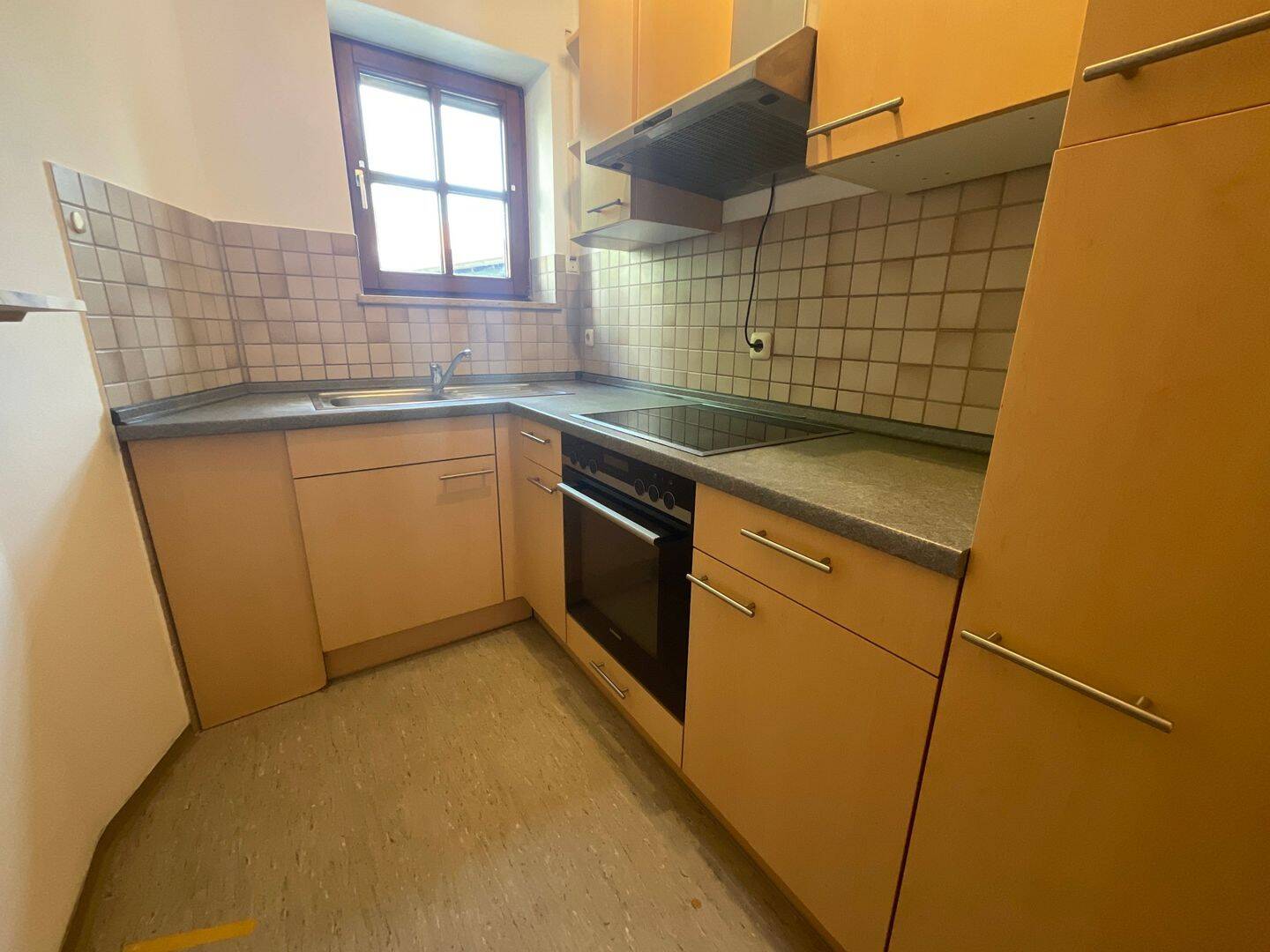 1-Zimmer-Wohnung in Bestlage mit Garten – Augsburg – Vorschaubild 3