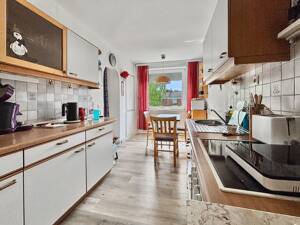 Düsseldorf-Eller: Helle 3-Zimmer-Wohnung mit gemütlicher Loggia – 40229 Düsseldorf – Vorschaubild 6