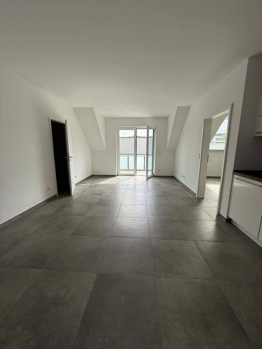 Moderne Neubauwohnung 1.OG mit Balkon und Aufzug – Kalkar – Vorschaubild 2