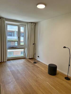 Geschmackvolle Wohnung mit vier Zimmern, Balkon und Privatterrasse in HafenCity, Hamburg – 20457 Hamburg – Vorschaubild 8