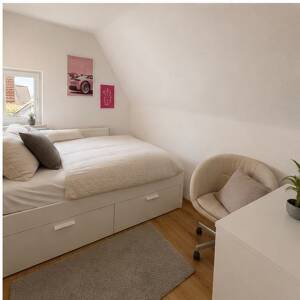 Gemütliche Dachgeschosswohnung (ca. 45 m²) in Stuttgart-Feuerbach – 70469 Stuttgart – Vorschaubild 2