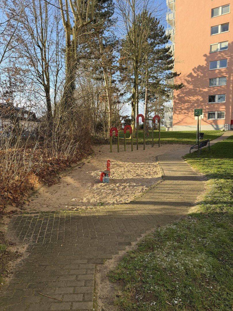 3-Zimmer-Wohnung mit traumhaftem Ausblick – Steinbach – Vorschaubild 4