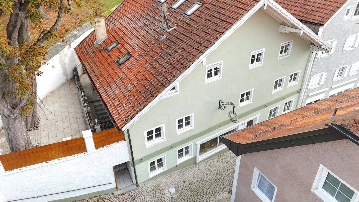 +Arbeiten, investieren, wohnen - ca. 380 qm modernisiertes Wohn-Geschäftshaus in Bad Birnbach+ – Bad Birnbach – Vorschaubild 2
