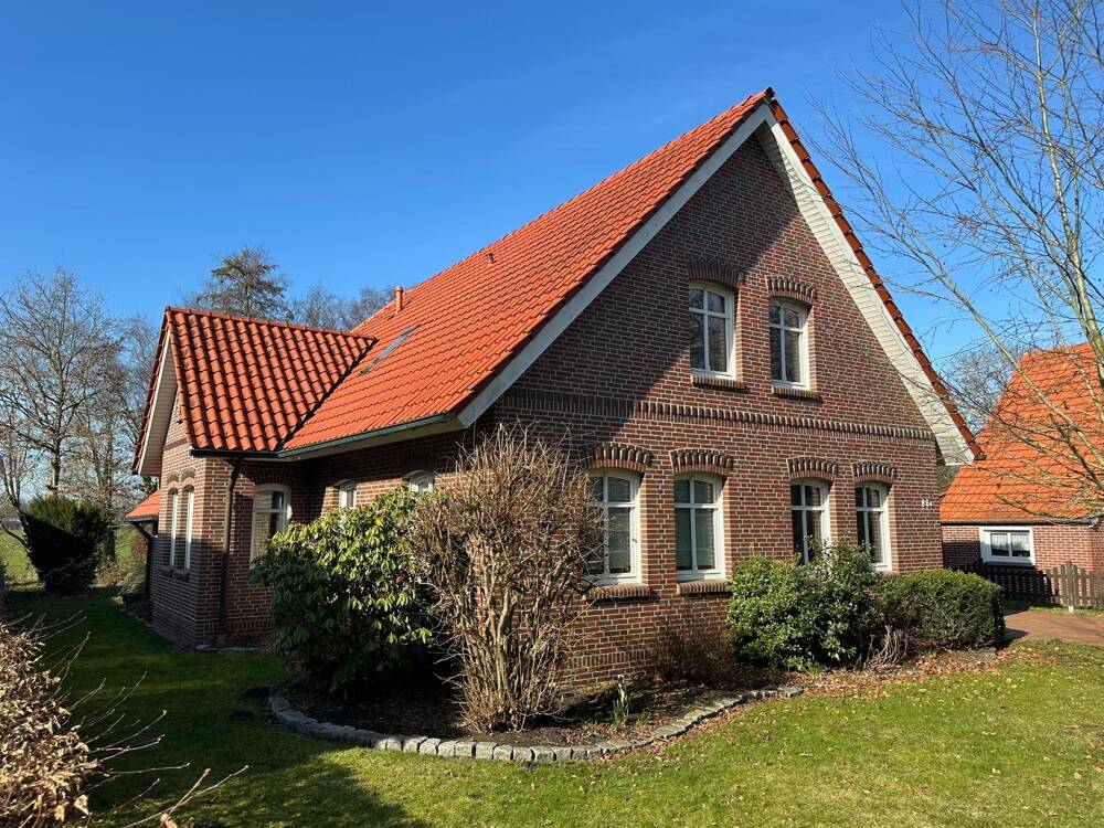 Stilvolles Wohnhaus in einer der begehrtesten Gegenden von Rhauderfehn! – Rhauderfehn – Bild 1 von 9