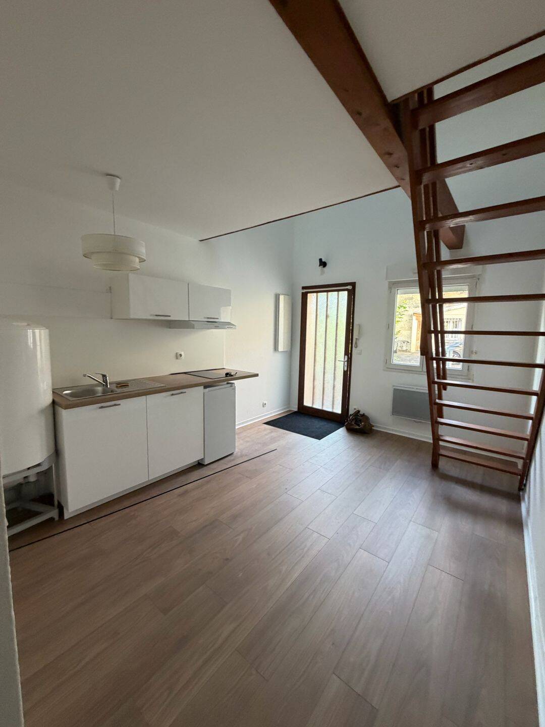 Appartement 1 pièce 30 m² · à Bordeaux · 30 m² · 610 €/mois