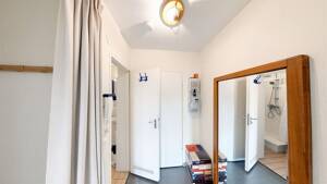 Helle 1-Zimmerwohnung in ruhiger Innenhoflage im beliebten Dürerkiez! Bezugsfrei zum Eigennutz – 12157 Berlin – Vorschaubild 4