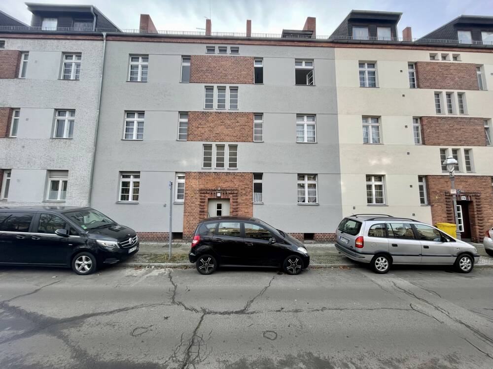 Dachgeschoss mit Baugenehmigung! Verwirklichen Sie hier Ihre Wohnträume! – Berlin – Vorschaubild 2