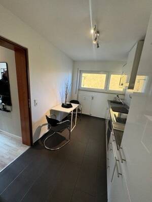 SCHICKE 2,5 Zimmer-Wohnung, Balkon, Wintergarten in 70376 Stuttgart-Münster - 2354 – 70376 Stuttgart – Vorschaubild 3
