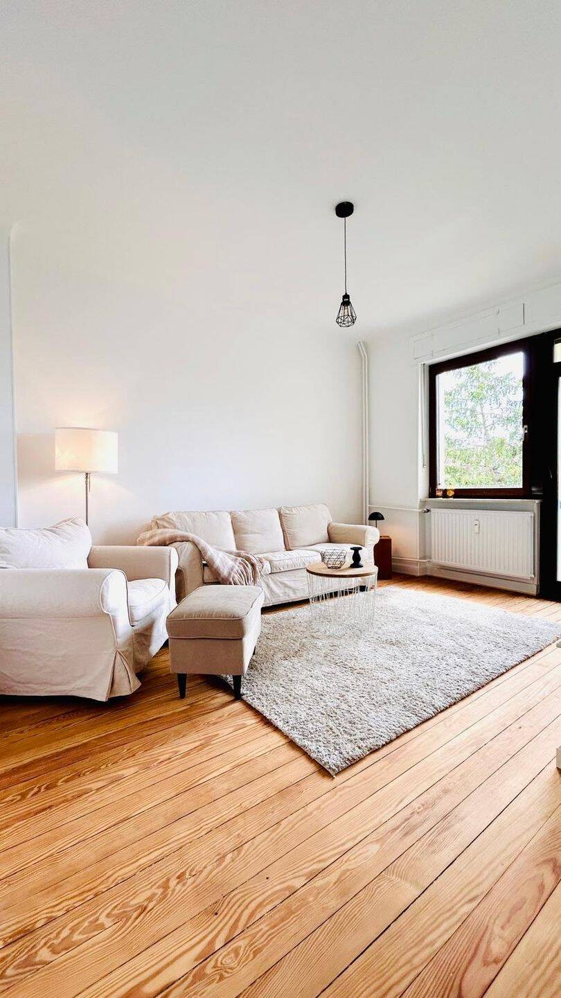 Stilvolle, komplett möblierte 3-ZKB-Wohnung mit Balkon in Saarbrücken – frisch renoviert & top angebunden