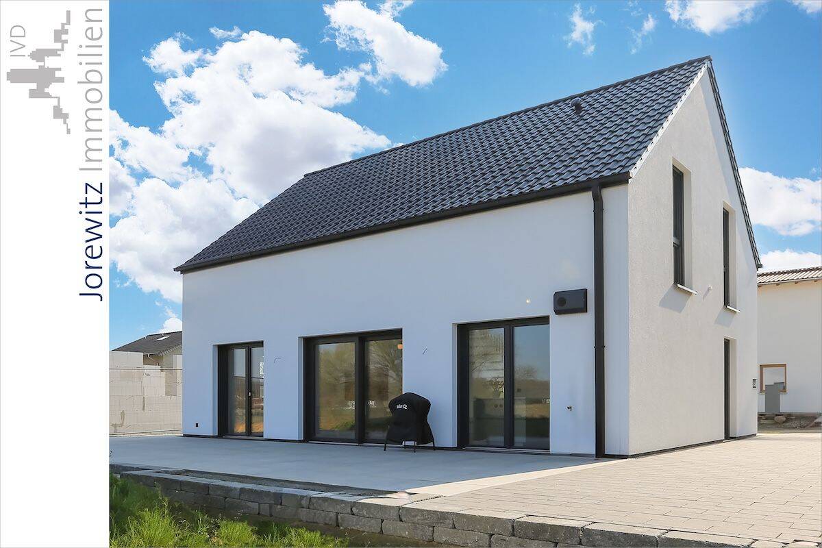 Bi-Vilsendorf: Sonniges Einfamilienhaus (KfW-Effizienzhaus 40) mit großer Terrasse und Garten – Bielefeld – Vorschaubild 3