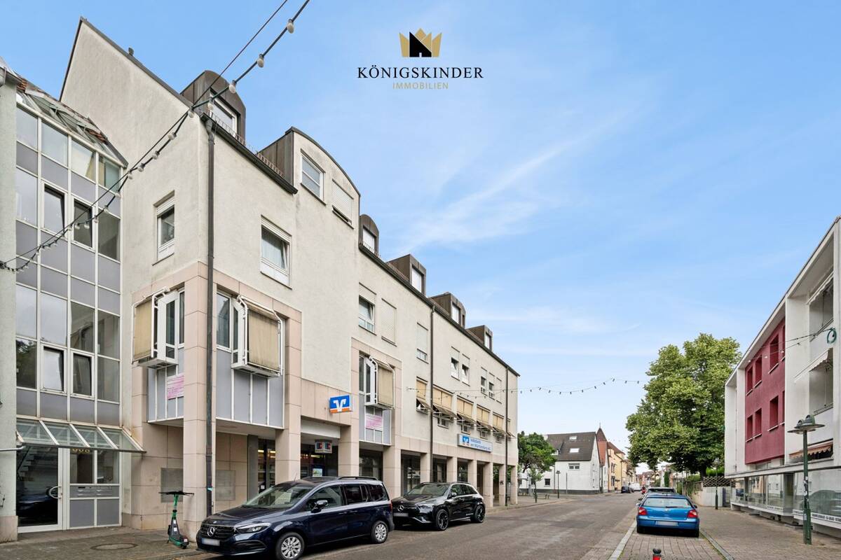Großzügiges Wohnen auf einer Ebene - Seltene Gelegenheit mit zwei Balkonen und TG-Stellplatz! – 70329 Stuttgart – Bild 1 von 9