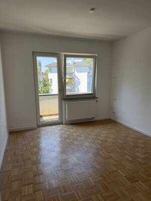 Schöne 3 Zimmer Wohnung mit kleinem Balkon u. Küche in Duisburgs bevorzugter Lage am Springwall – 47051 Duisburg – Vorschaubild 7
