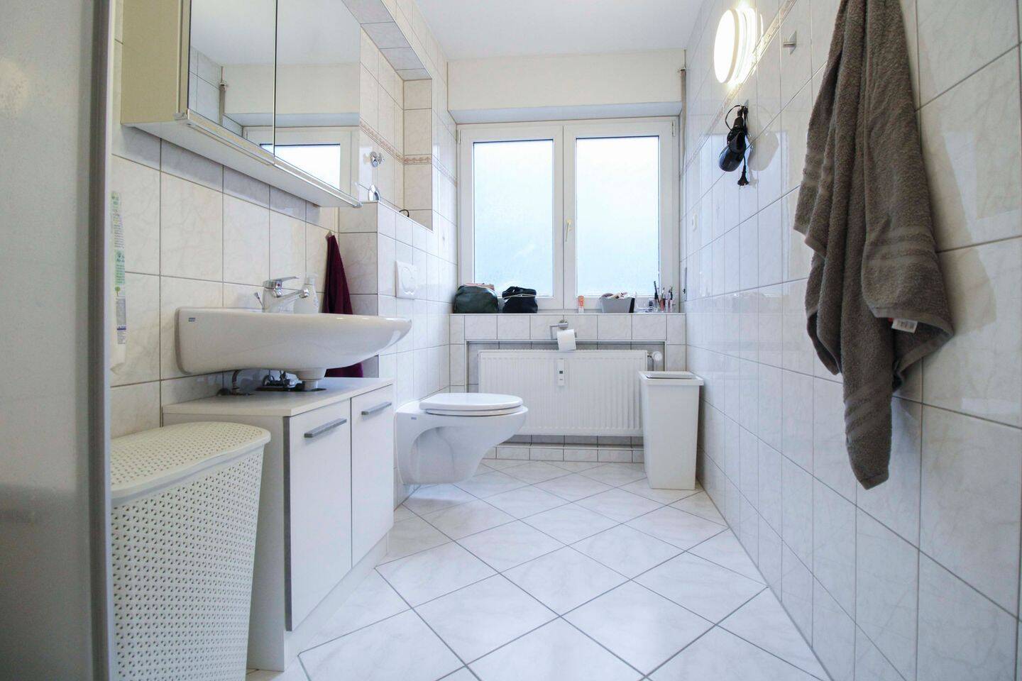 Zentrale 2-Zimmer-Wohnung mit Südbalkon und guter Anbindung – Stuttgart – Vorschaubild 6