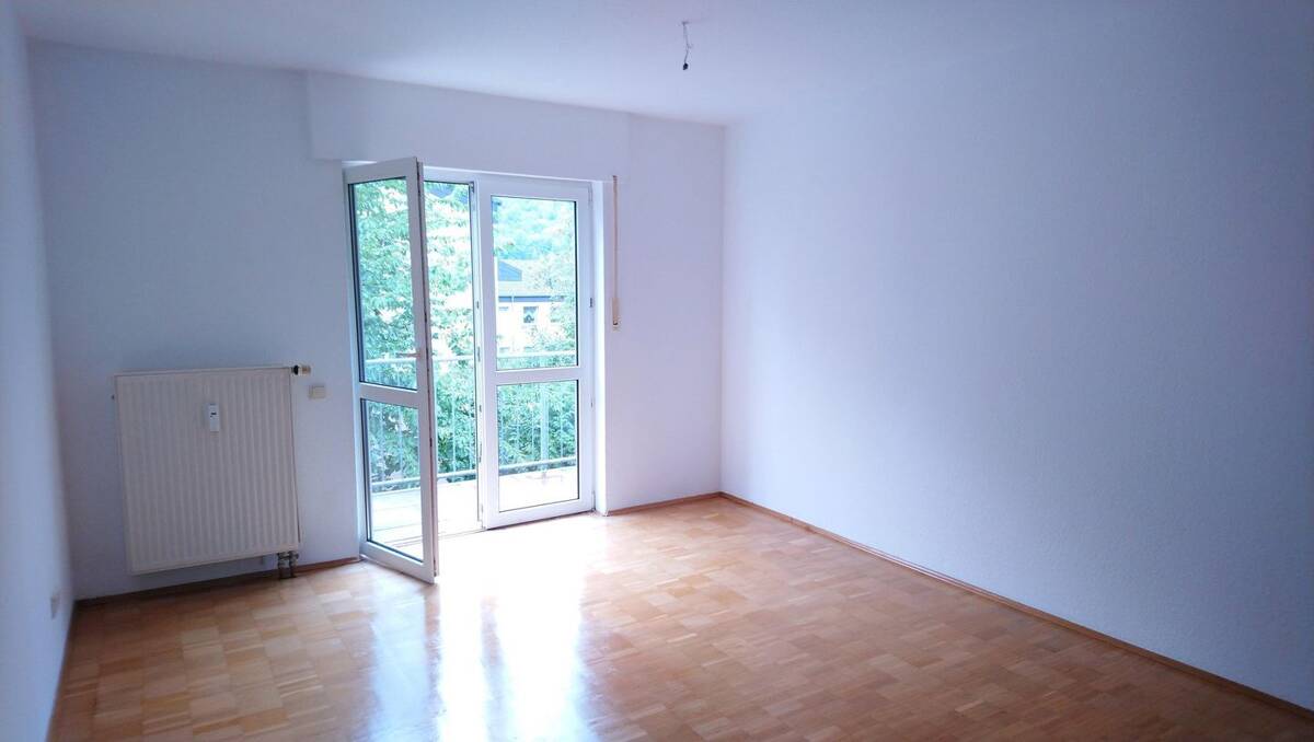 Barrierefreie 2.5-Zimmer-Wohnung mit TG-Platz und kleinem Balkon – 58313 Herdecke – Bild 1 von 5