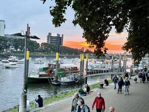 Provisionsfrei: Stilvolle 3-Zimmer-Wohnung mit EBK+ Balkon, zentral im Stephaniviertel – 28195 Bremen – Vorschaubild 4