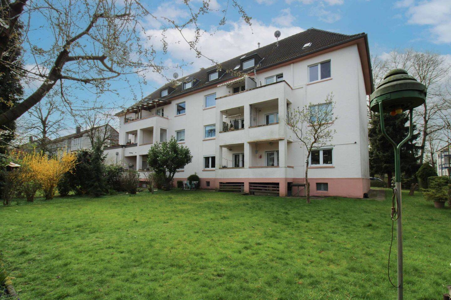 Charmante 2 Zimmer-Wohnung mit Gestaltungspotenzial – Essen – Vorschaubild 3