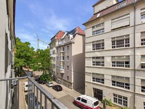Stuttgarter Westen deluxe: Balkonvielfalt plus Einzelgarage mitten im urbanen Leben! – 70197 Stuttgart – Vorschaubild 9