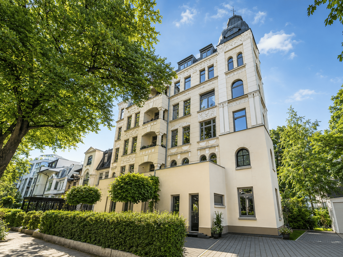RESERVIERT-Attraktive Lage und viel Potenzial in bester Lage von Hoheluft-Ost