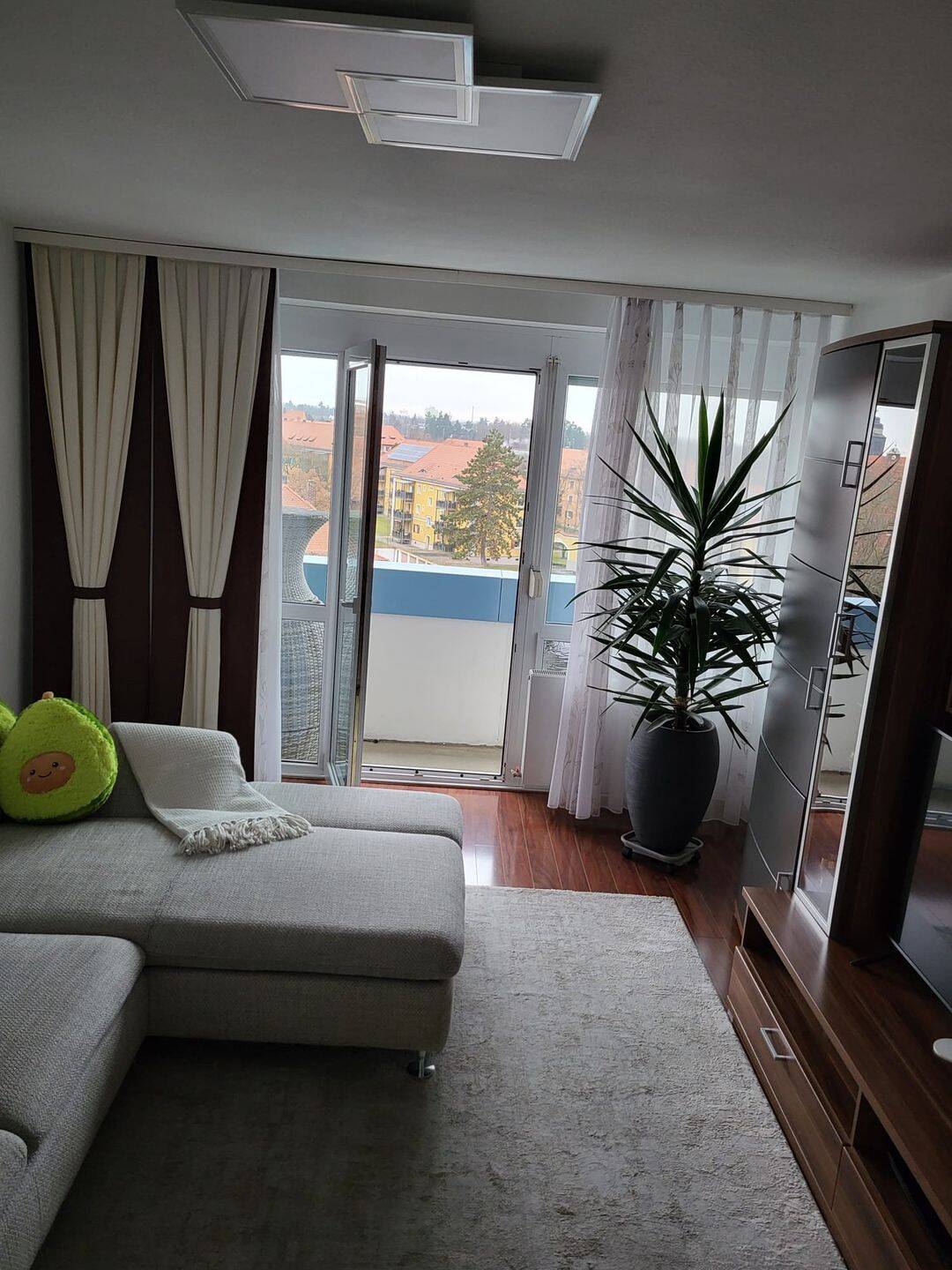 2 Zimmer Wohnung, Bauernfeindstrasse , ohne Makler , zum Selbstwohnen oder Vermieten. – Nürnberg – Vorschaubild 4