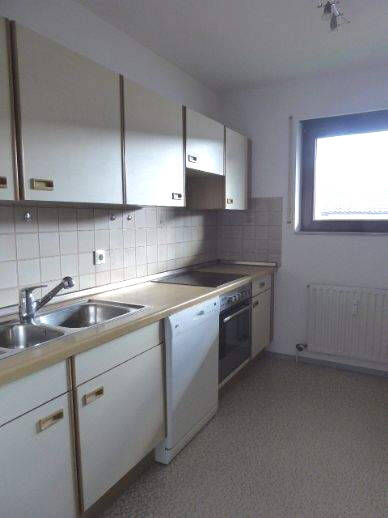 Röpke + Partner Immobilien: Mit zwei Balkone, Einbauküche und Garage in angenehmer Nordstadtlage! – Pforzheim – Vorschaubild 6