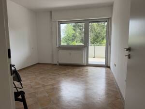 Schönes 3-Familienhaus - Ruhige Wohnlage am Naturschutzgebiet – 63073 Offenbach am Main – Vorschaubild 7