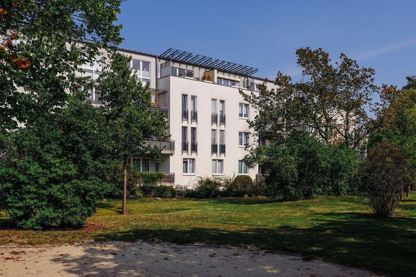 Stadtnahe Wohnung mit Loggia // 3.OG Rechts – Wolfsburg – Vorschaubild 5
