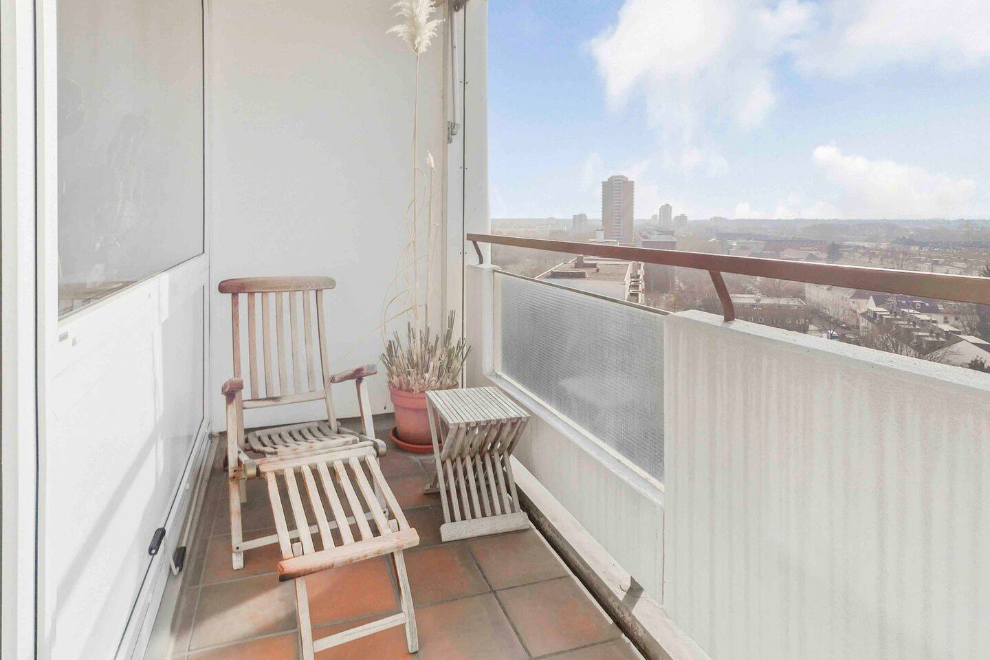 Moderne 3-Zimmer Eigentumswohnung mit Einbauküche & Balkon in Köln-Zollstock – Köln – Vorschaubild 6