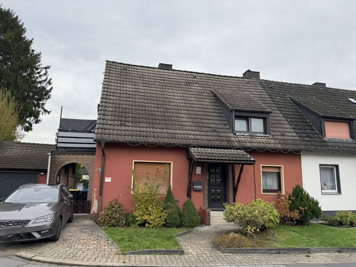 **Doppelhaushälfte mit 800 qm Grundstück**ideal für Gartenfreunde** – Dortmund – Bild 1 von 9