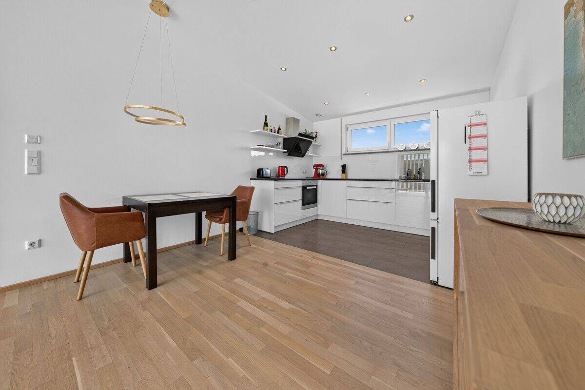 3-Zimmer-Dachterrassenwohnung im Sanddornpark mit kurzer Anbindung an die A8 – Augsburg – Vorschaubild 2