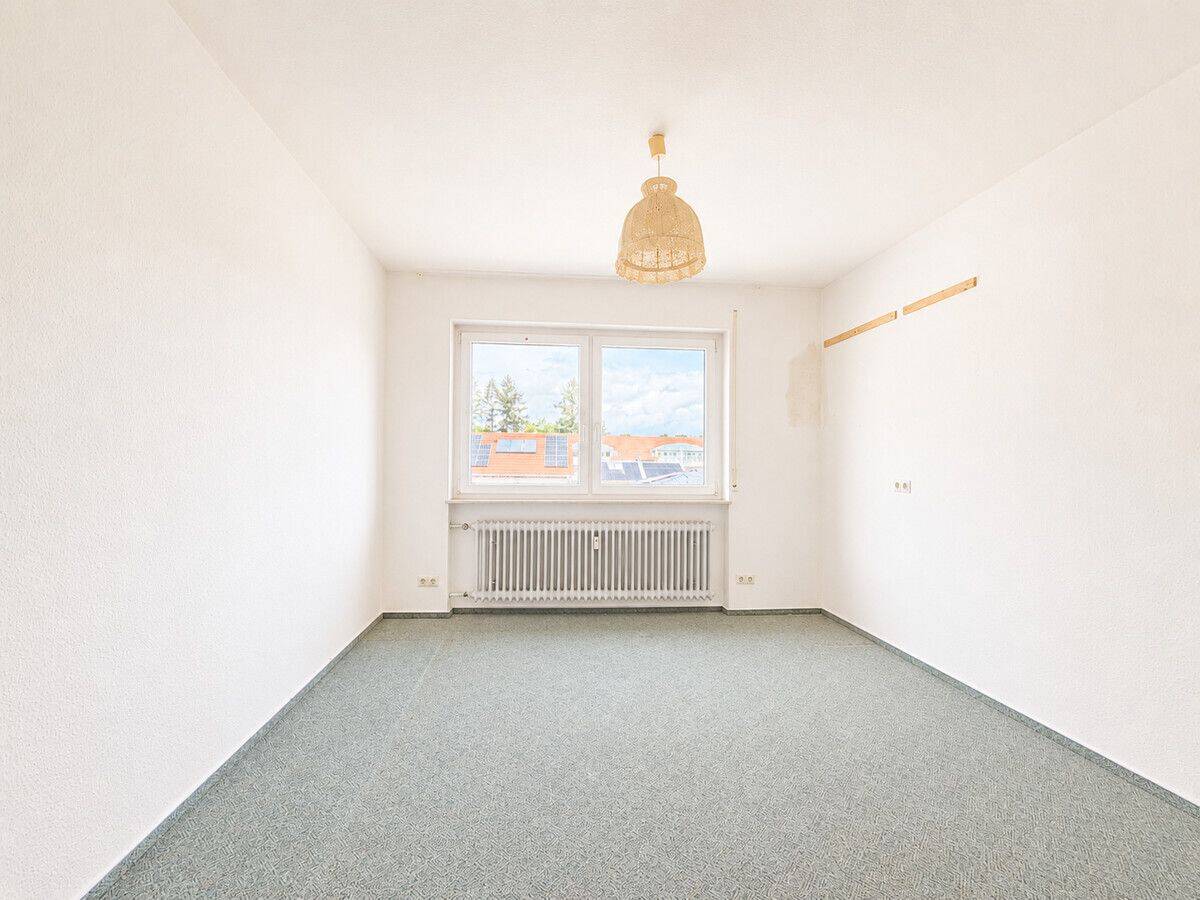 Sofort verfügbar - Großzügige 3-Zimmer-Wohnung mit Balkon und 2 Garagen – Donaueschingen – Vorschaubild 6