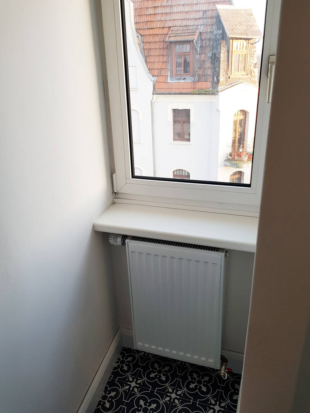 Sonnige - Großzügige Altbau 3 Zimmer Whg, 4 Min. Fußweg zur Uni, WG geeignet – Kassel – Vorschaubild 4