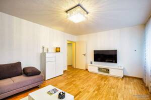 Welc(H)ome® by RIDA FLATS - Köln-Neumarkt: All-in! Lift, Balkon, Tiefgarage & WIFI – 50676 Köln – Vorschaubild 7