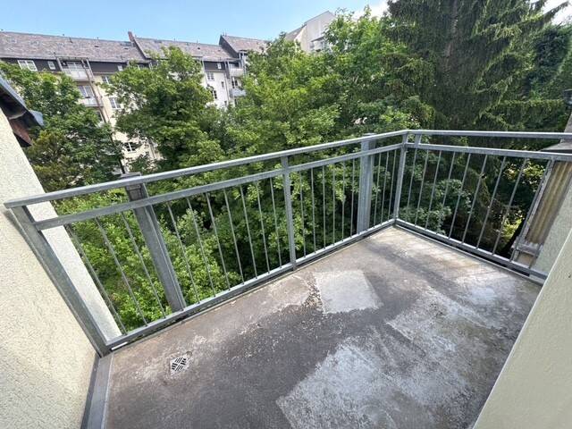 DG + Aufzug + Küche mit EBK & Balkon + WG-gerecht ! – Chemnitz – Vorschaubild 5