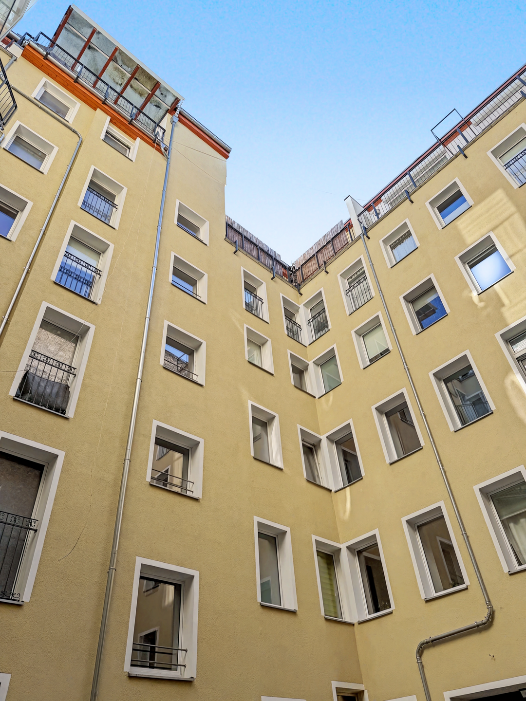 EIN STÜCK GESCHICHTE FÜR IHR ZUHAUSE - LEBEN IM GRÜNDERZEIT-ALTBAU – Berlin – Vorschaubild 8